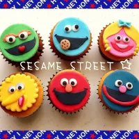 Snapdishの料理写真:sesame street cupcake☆|まいこさん