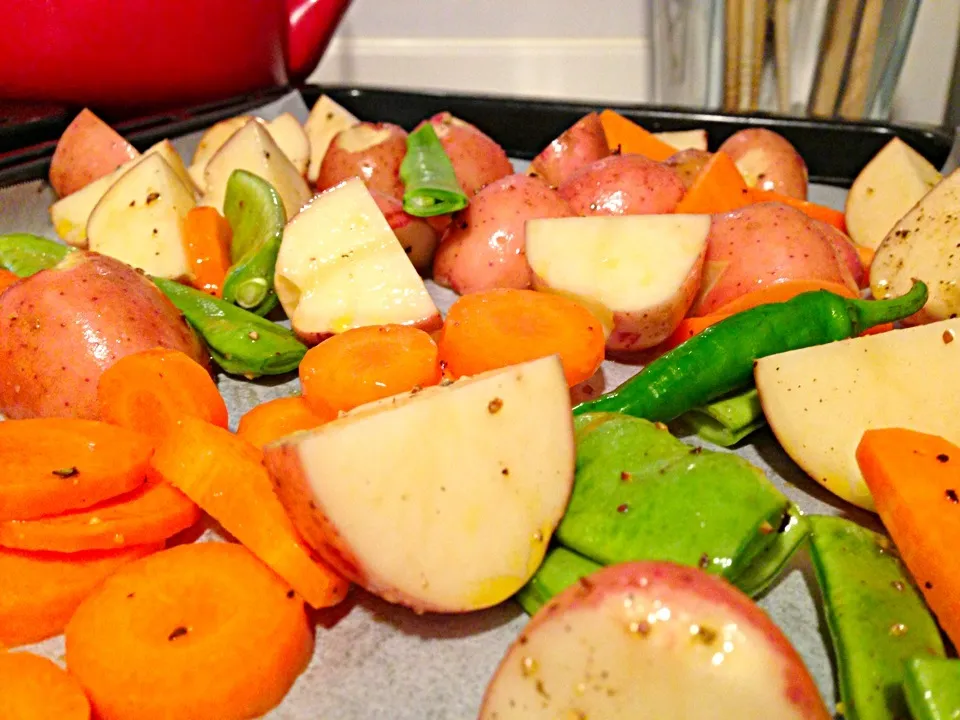 Veggies ready for roasting|Kirsten Adachiさん