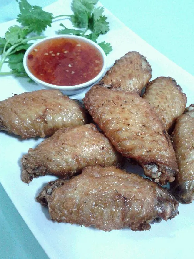 Crispy Chicken Wings|Pae Thongyaemさん