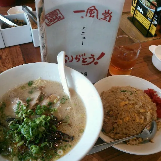 名古屋内で、博多ラーメン　替え玉3回した♪|伊万里さん