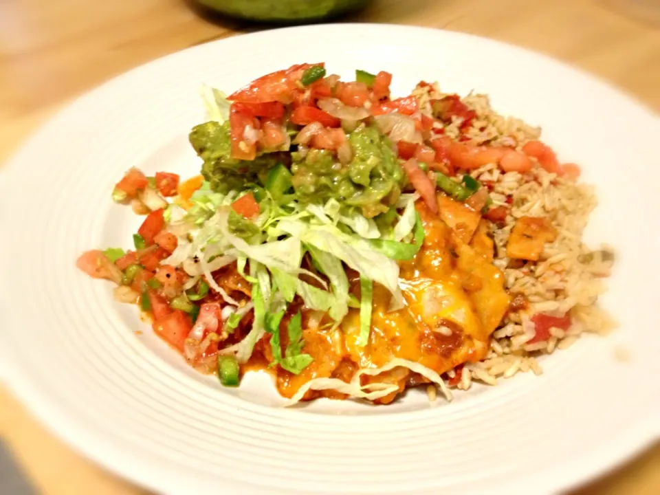 Sister Sierra's Spicy, Cheesy Chicken Enchiladas|Meg Davisさん