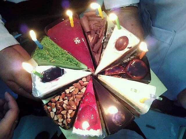 Snapdishの料理写真:surprise cake from my friend|orawan suksomwatさん