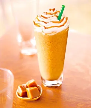 Caramel frappe with whip cream|Tatyanaさん