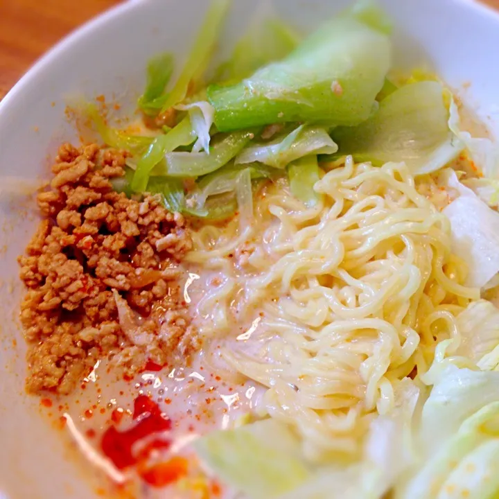 ナンチャッテ担々麺|スカポンタスさん