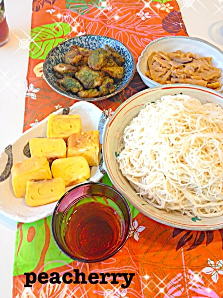 素麺・卵焼き・タケノコの炒め煮・紫蘇唐揚げ꒰ ´͈ω`͈꒱|☆ぴ〜ちゃん☆さん