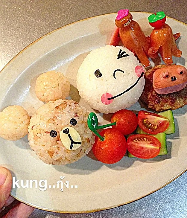 ข้าวปั้นสติกเกอร์line始めて作りました。いまいちだな～꒰ ´͈ω`͈꒱|Kungૅ˘੯ੁૂ‧̀͡u\กุ้งさん