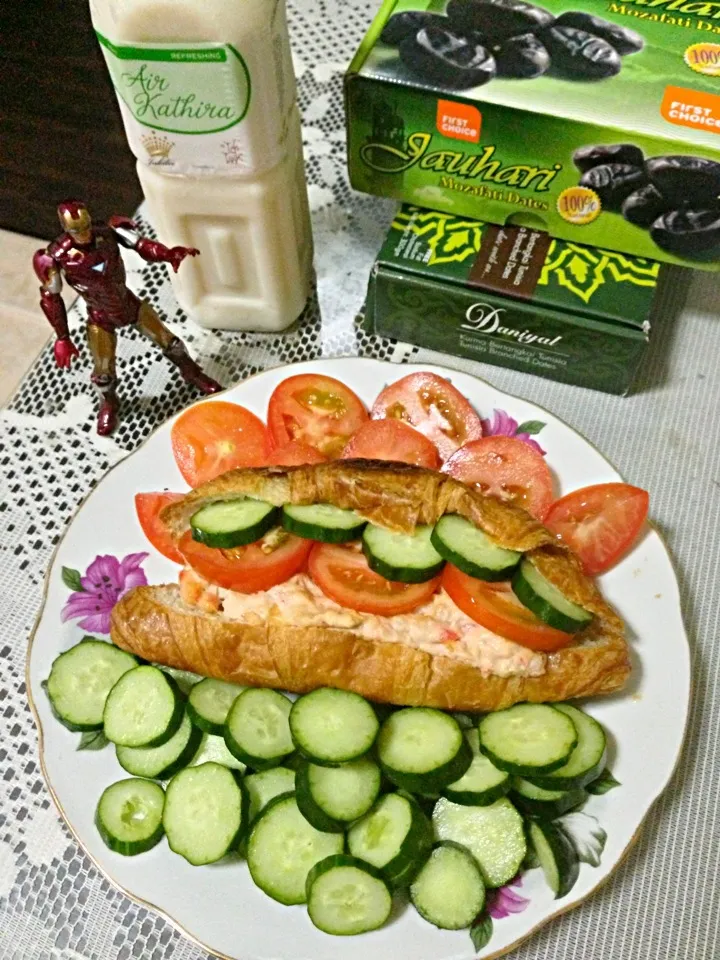 Snapdishの料理写真:Delifrance seafood sandwich|Ahmad Nazri Mohamed Naimさん