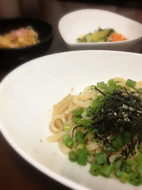 柚子胡椒うどん、青梗菜と豚肉の中華炒め、もやしの中華サラダ|chobicmさん