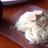 Snapdishの料理写真:そうめん    フォアグラ添え|hiluckyさん