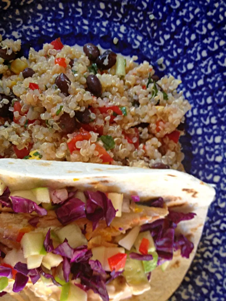 salmon taco, apple salsa, quinoa salad|Matthew Cashenさん