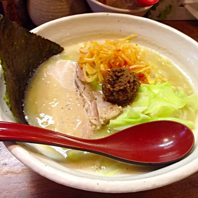 熟成練り醤油らーめん|yoooochanさん