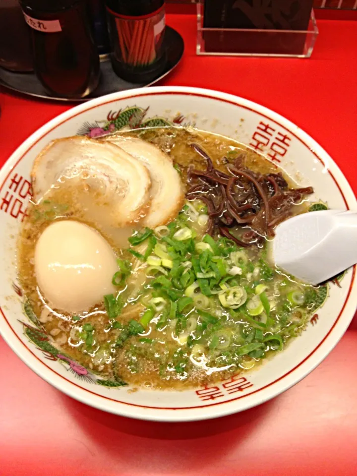 Snapdishの料理写真:初代だるま 煮玉子ラーメン|ふたご社さん