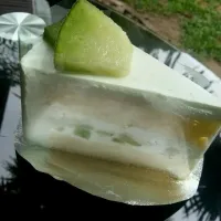 Snapdishの料理写真:Melon Mousse Cake|Somrasri Sukhonthasapさん