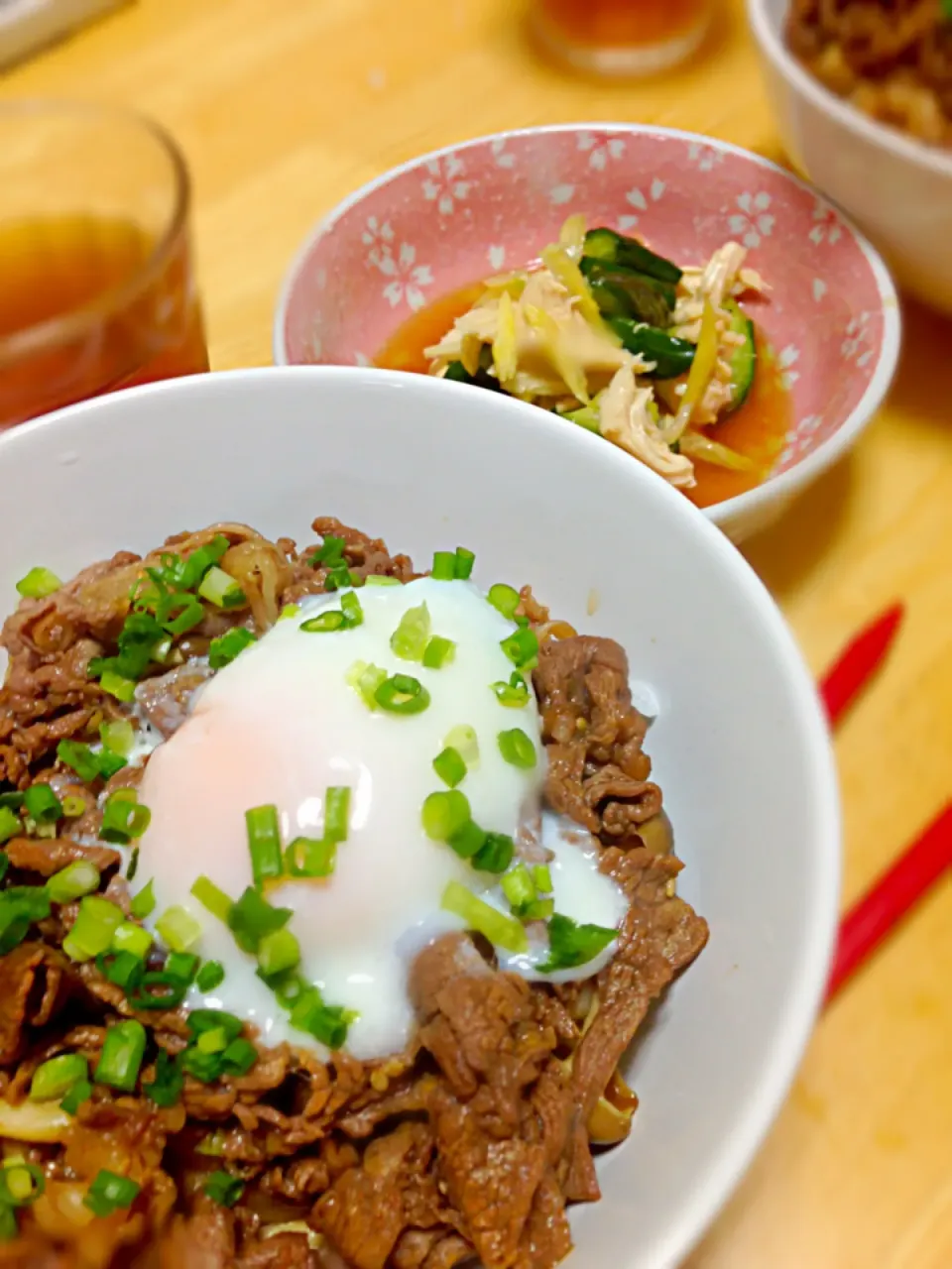 焼肉丼♡ささみとセロリとキュウリの和え物|あきこさん