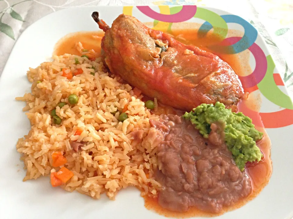 Chiles rellenos con arroz|Oscar Jiménezさん