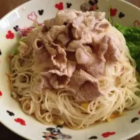 Snapdishの料理写真:冷しゃぶサラダ素麺|HaNaCUSo✿さん