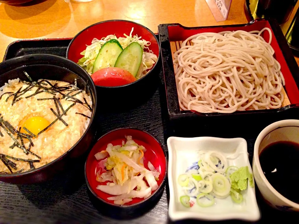 とろろ丼とミニそば|sayakaさん