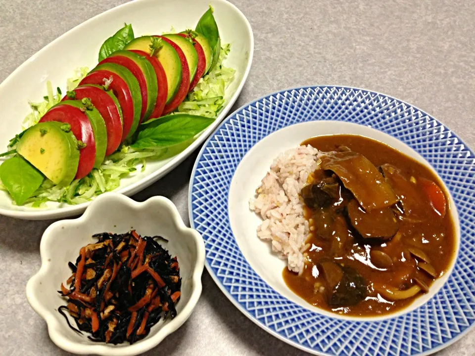 夏野菜を楽しむカレー|Orie Uekiさん