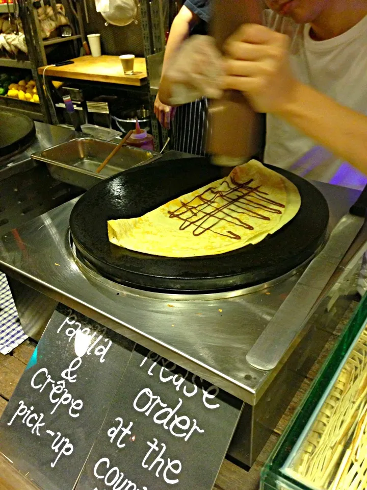 Nutella Crêpe (in progress)|hweeyhさん