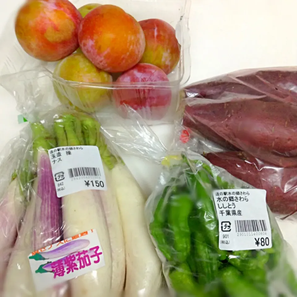 道の駅で買った野菜と果物|リュカさん