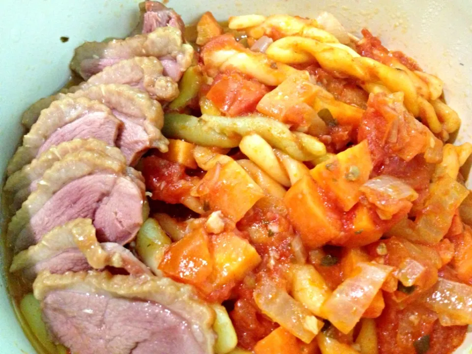 Veggie arrabiata pasta with smoked duck breast|Ong Sor Fernさん