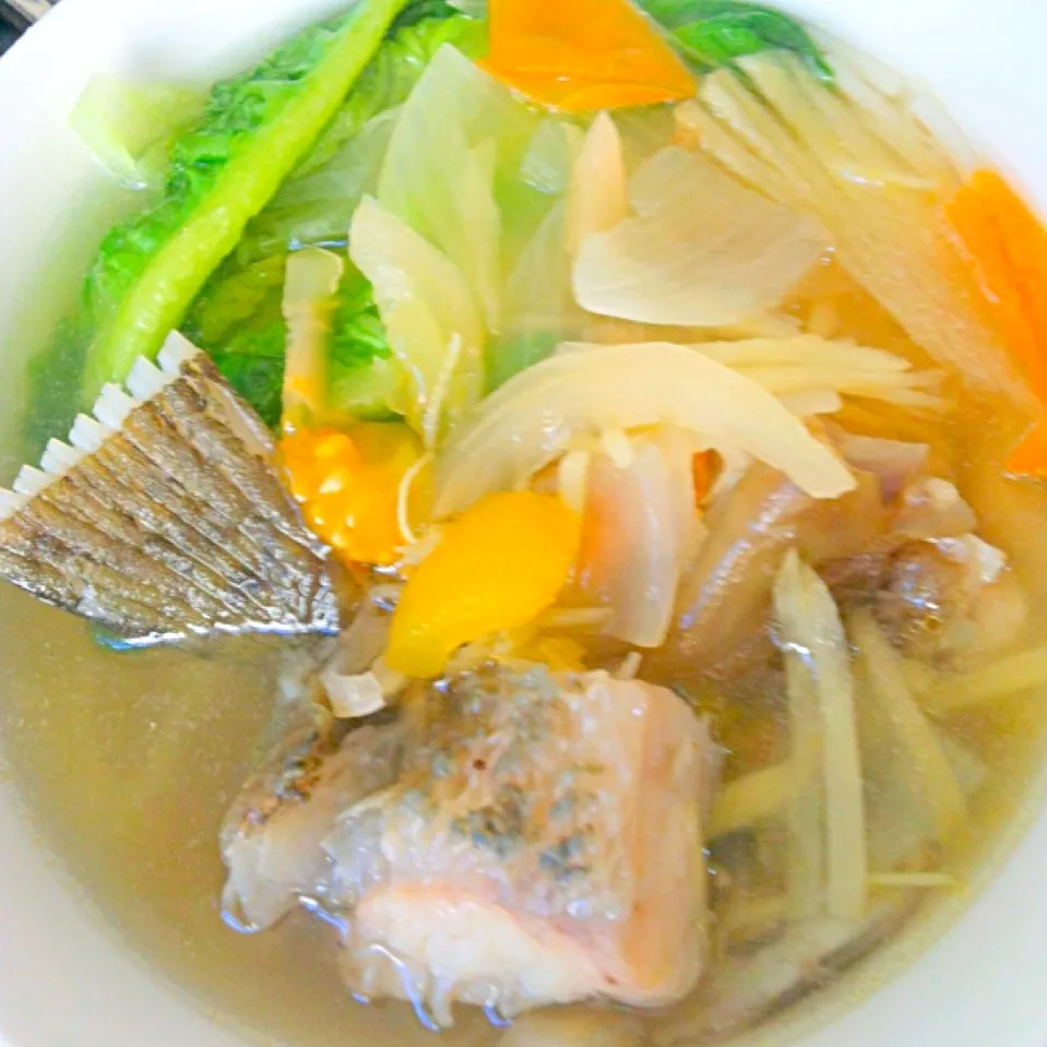 Fish head soup noodle|laumeikuanさん