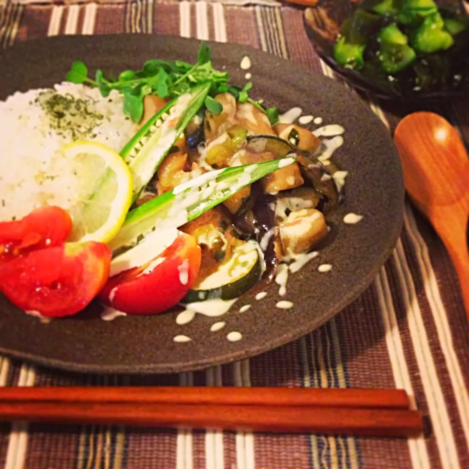 鶏と夏野菜のニラダレ照りマヨ＊トモコさんのレモンライスで丼☆|あいこ ⁎ˇ◡ˇ⁎さん