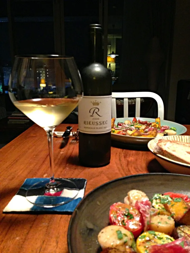 Snapdishの料理写真:RIEUSSEC 2009  bordeaux blanc|gogotaxiさん