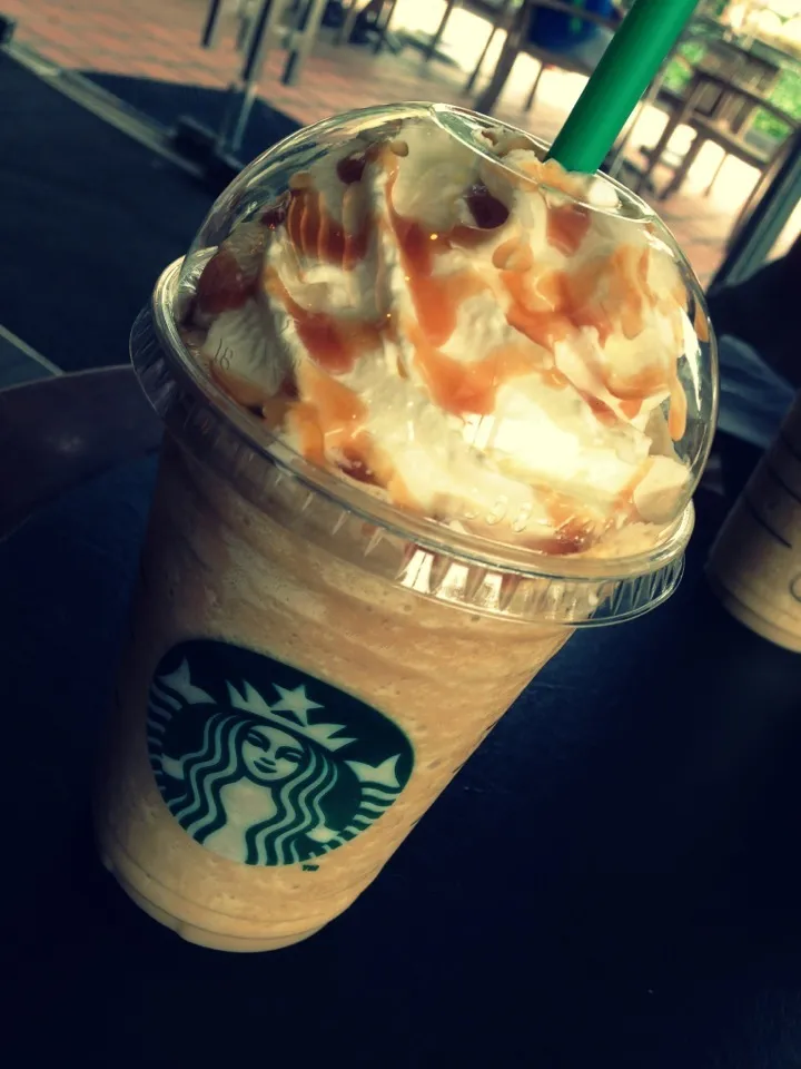 Starbucks-Caramel|Sae Kimuraさん