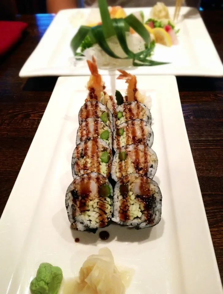 Jeff's Roll - Shrimp Tempura, eel, asparagus, cucumber|MyRaXさん