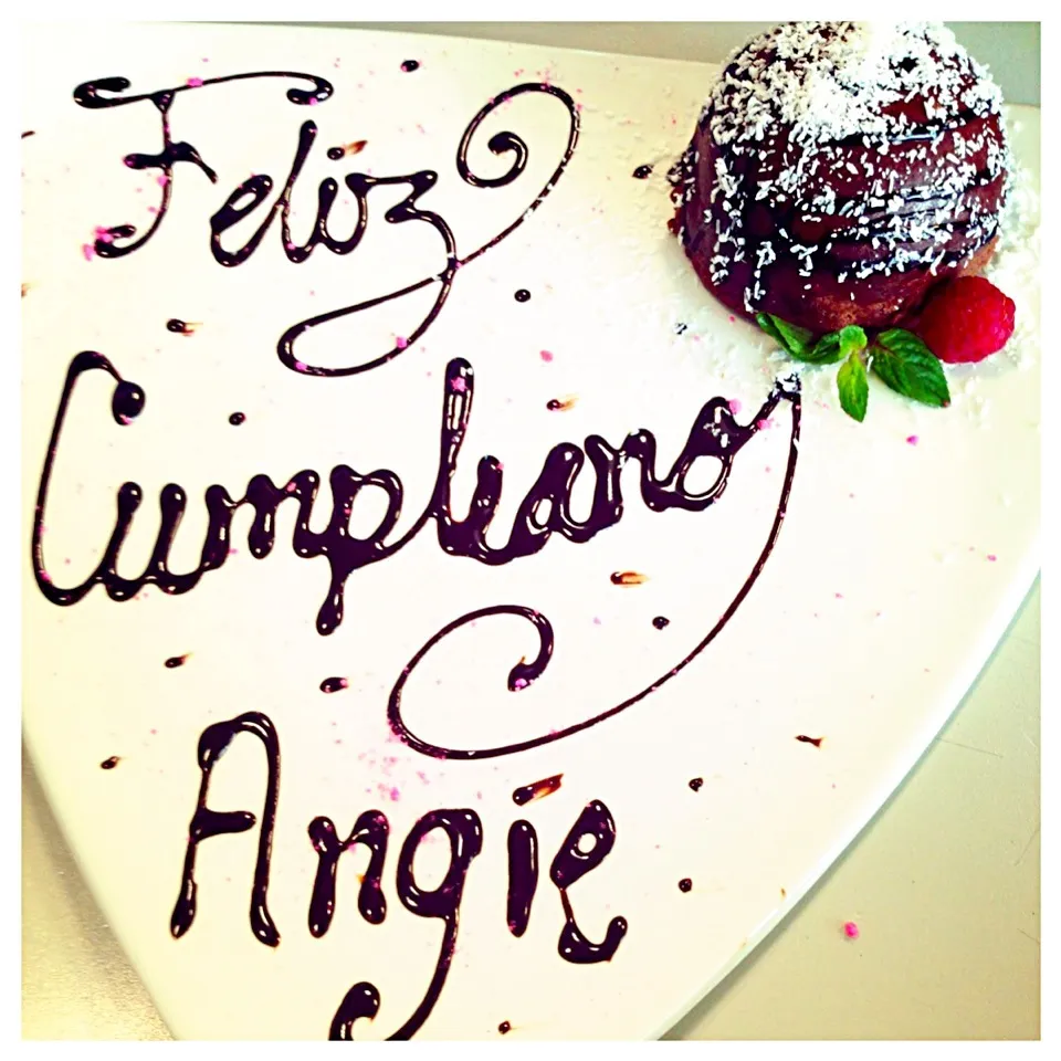 Chocolate Birthday cake 😀|Angie Rayaさん