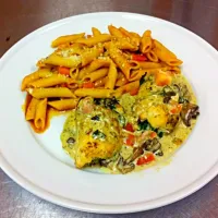 Chicken Florentine with pomodoro pasta|lucyjanosさん