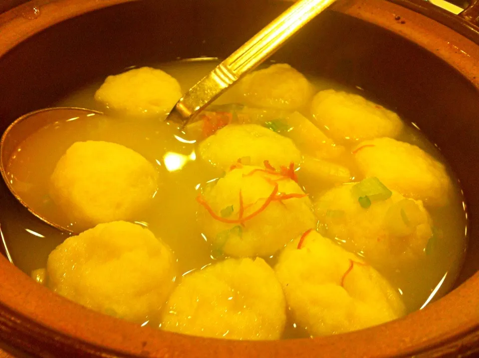 Poached fish balls with vegetables in fish broth|skyblueさん