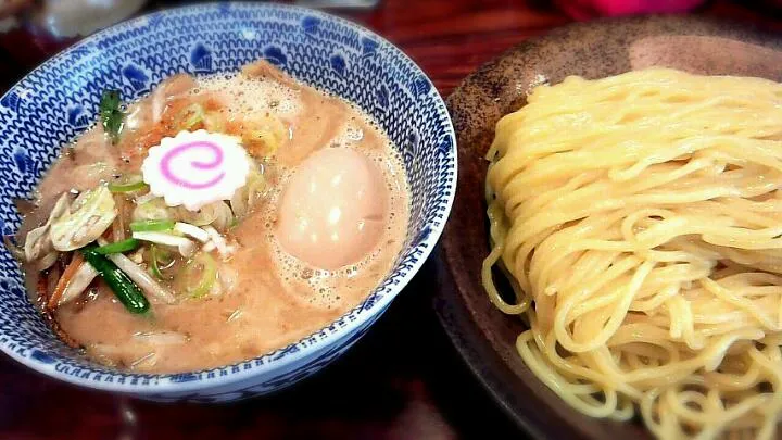 Snapdishの料理写真:鶏白湯野菜つけ麺 中盛り 味玉付|kunio fukayaさん