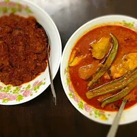 Snapdishの料理写真:Fish curry and chilli beef|Mawar Diyanah Hamdanさん