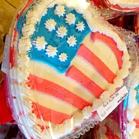 Snapdishの料理写真:4 of July Cake|danielleさん