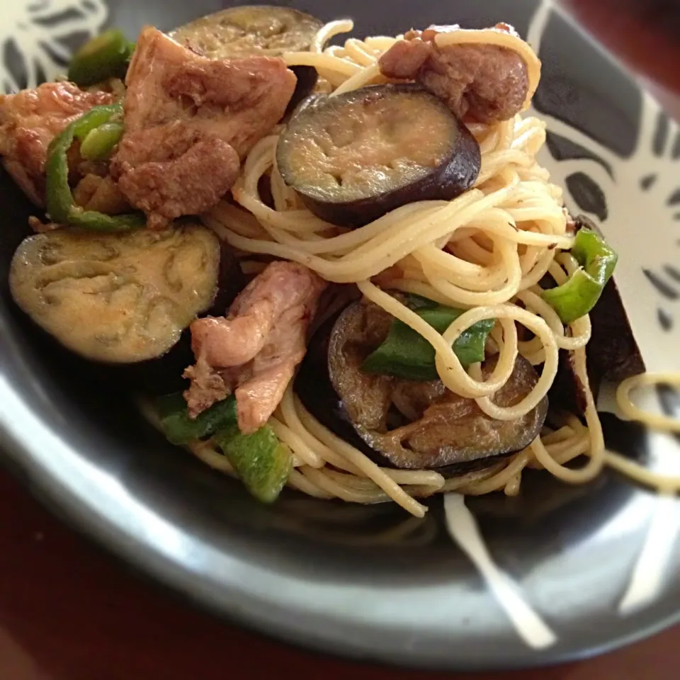 創味 焼肉のタレでナスとピーマンの簡単パスタ🍝|ららさん