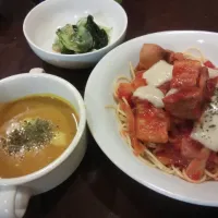 お肉ゴロゴロパスタ&パンプキンスープ|フウミンさん