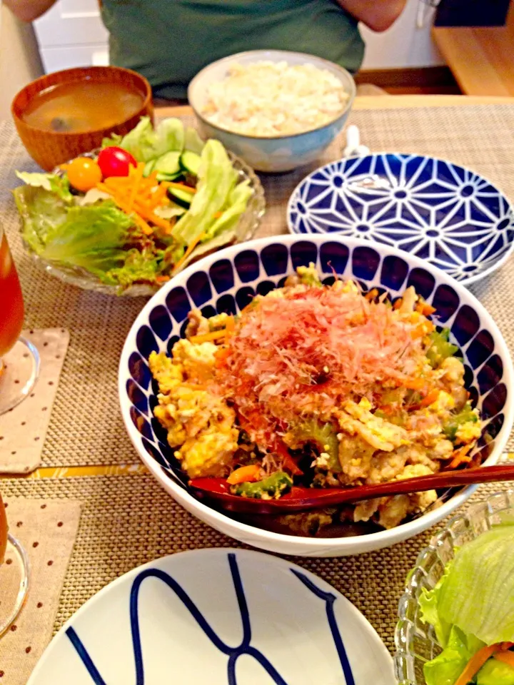 🍎ゴーヤチャンプルー＆サラダ＆しじみの味噌汁＆玄米ご飯✨🍎|Candyさん