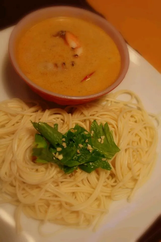 Snapdishの料理写真:エビバターカレーの御素麺|ちびめがさん