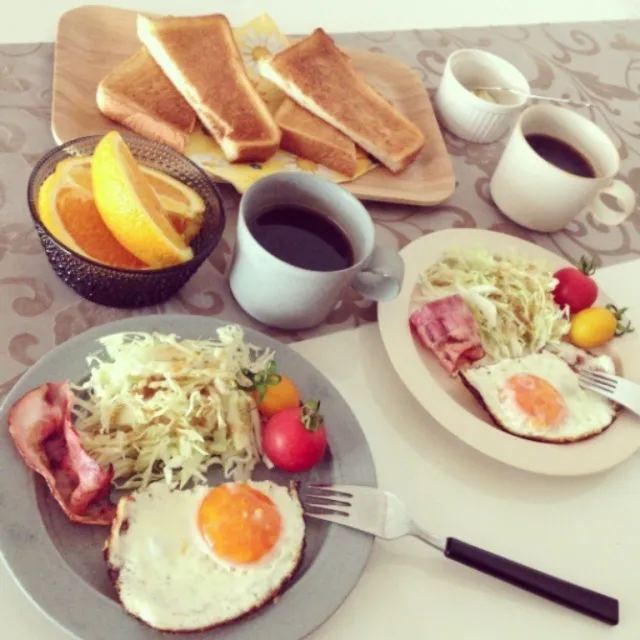 breakfast😘|ズッキーさん