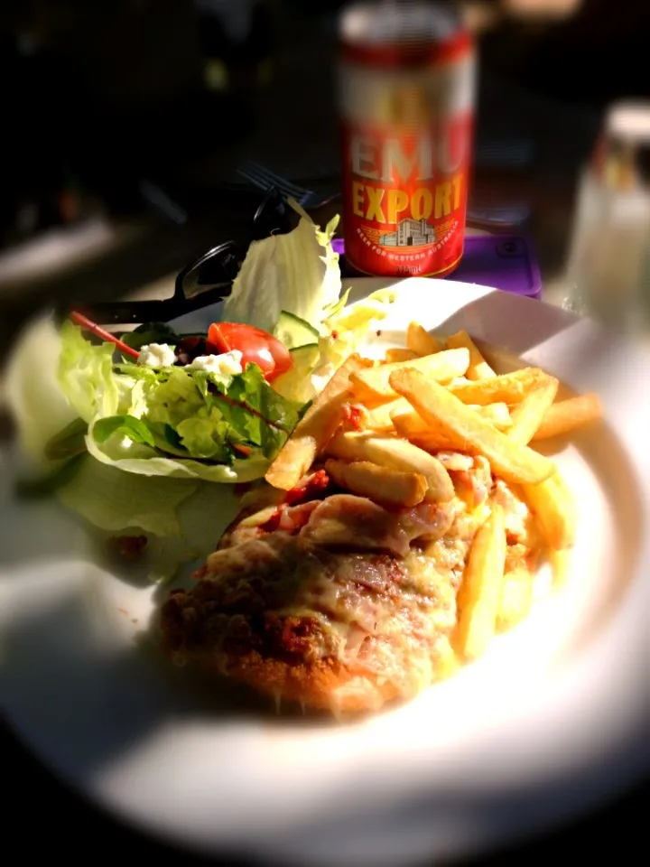 Wyndham hotel chicken Parma in the east Kimberley|woodfiredさん