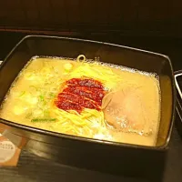 Snapdishの料理写真:とんこつラーメン|さきさん