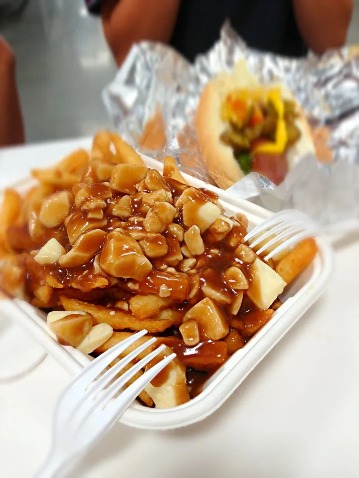 Poutine at IKEA|Tomoko Pratellesi Kurodaさん