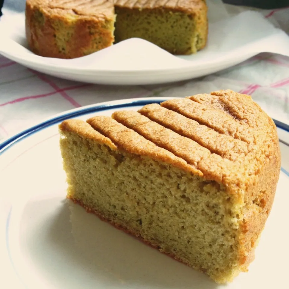 Snapdishの料理写真:抹茶蛋糕（sponge cake)|Vickieさん