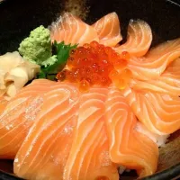 Salmon ikura don 😻|Nat Varakunpakonsiriさん