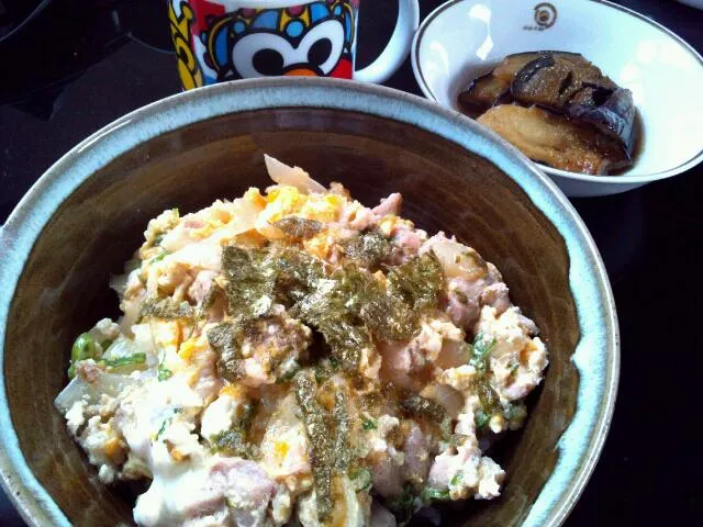 親子丼、ナスの甘煮、豆乳スープ|マロさん