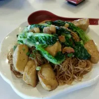 Fried mee hoon with fish paste|Joanne Leeさん