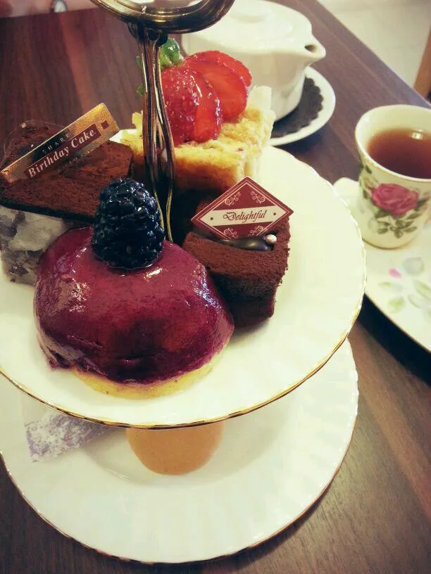 Cake tea time set. Tangerine Bakery|Jun Kiさん