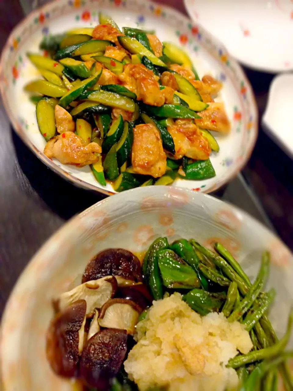 万願寺とうがらしの焼き浸し＆鶏ももと胡瓜のピリ辛炒め|なっちゃんさん